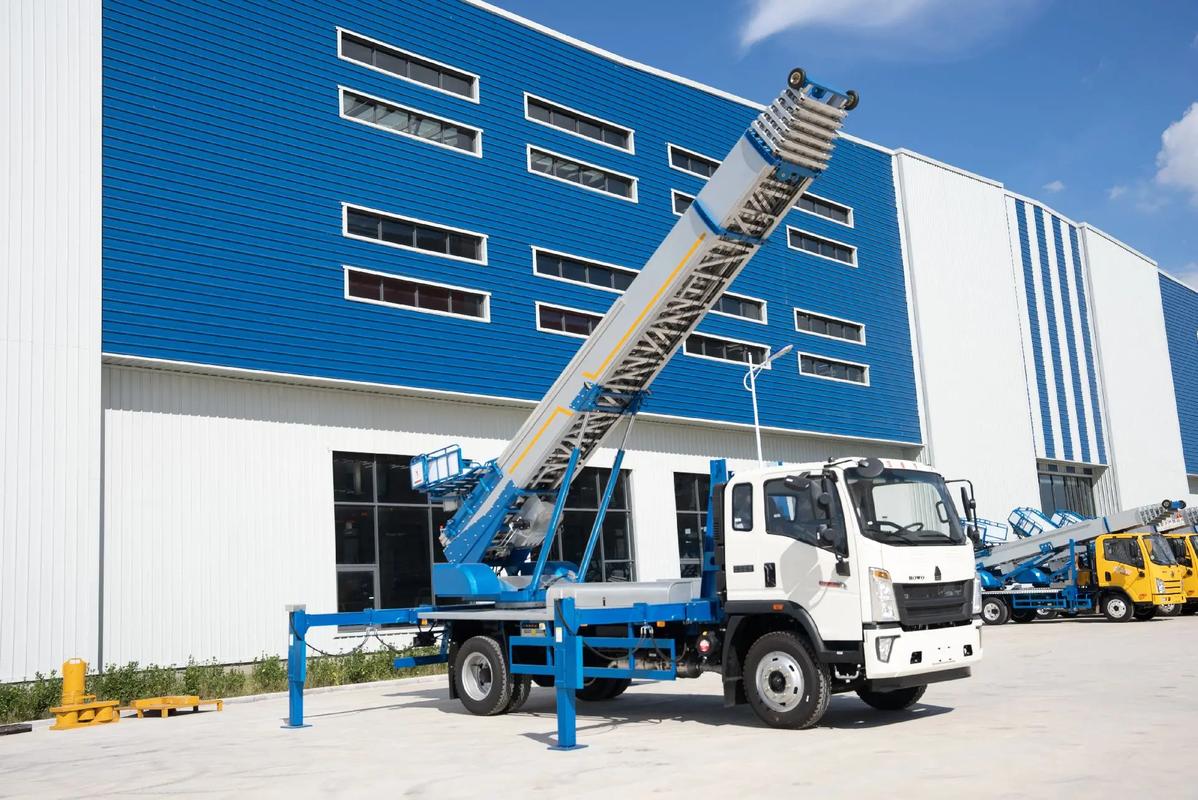 林州小型云梯车上料车租赁多少钱