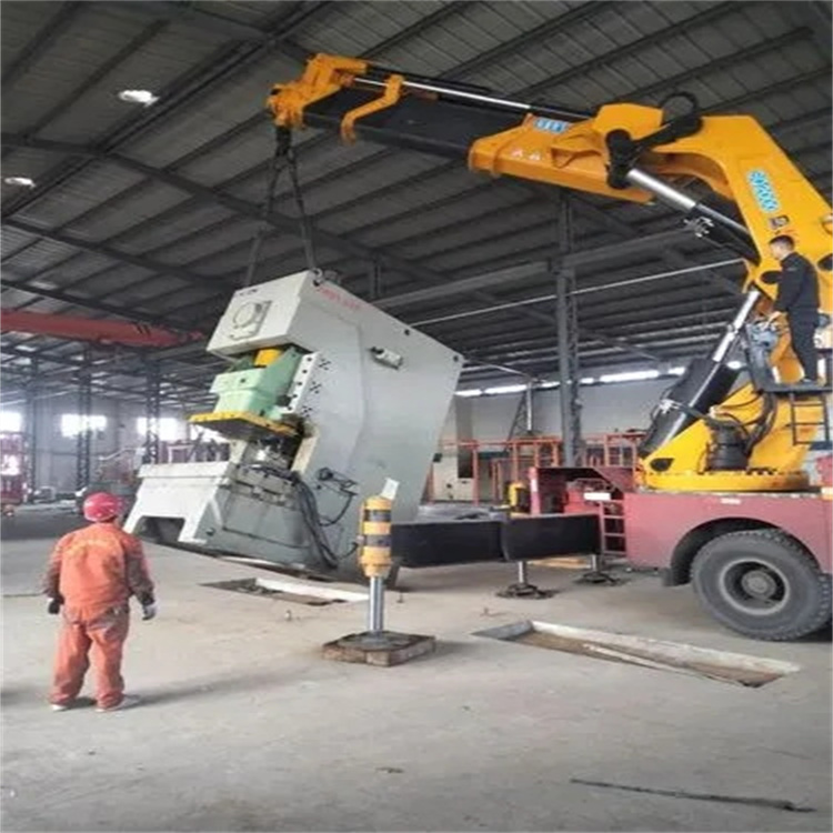 林州80吨折臂吊车出租附近电话